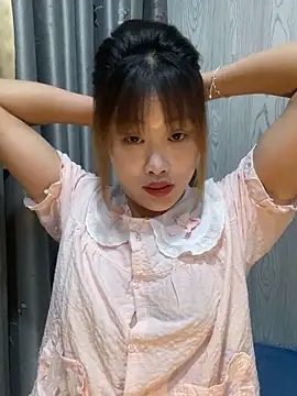 Ly-sexyy online show from May 1, 2026, 8:47 pm