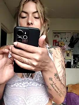 evafuckasd online show from May 13, 2026, 6:15 pm