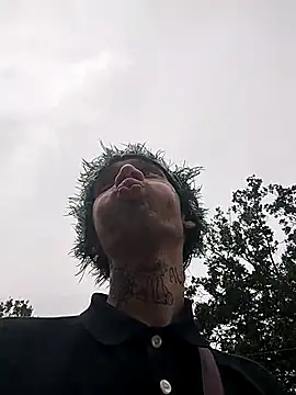 CamsWRLD online show from June 17, 2026, 3:22 pm