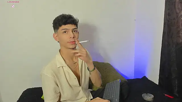  IanLark online show from May 22, 2026, 2:15 pm