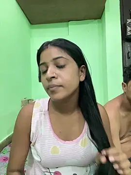 hot-couple-0 online show from May 30, 2026, 8:20 am