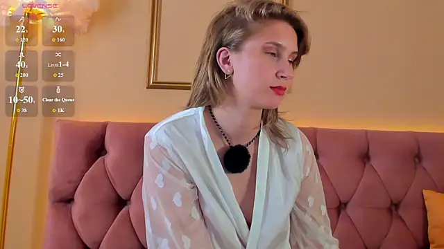 Lilianadaniels online show from July 7, 2026, 6:58 am