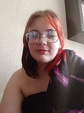 LoisFox online show from April 24, 2026, 12:07 pm