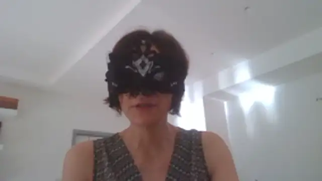 Snapshot of HelenTiAscolta chatting on June 5, 2026, 4:13 pm HelenTiAscolta online show from June 5, 2026, 4:13 pm