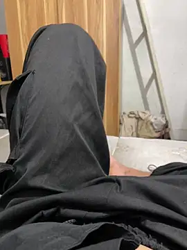 huypopa online show from April 21, 2026, 2:56 pm