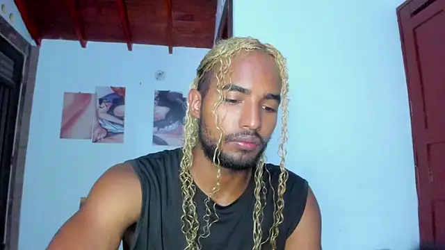 Snapshot of salvatore_amator chatting on June 3, 2026, 3:51 am salvatore amator online show from June 3, 2026, 3:51 am