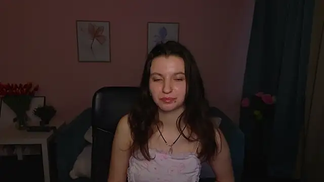 Snapshot of BelovedAlice chatting on April 25, 2026, 6:38 am BelovedAlice online show from April 25, 2026, 6:38 am