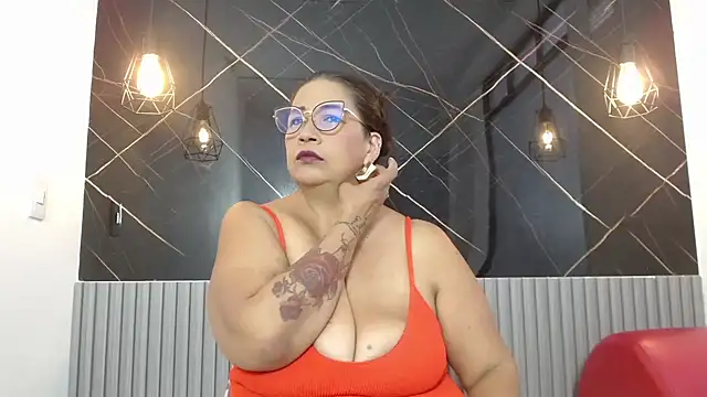 Snapshot of BarbaraGraf chatting on May 22, 2026, 5:55 pm BarbaraGraf online show from May 22, 2026, 5:55 pm