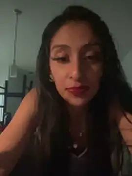 Snapshot of leenachanel chatting on June 12, 2026, 4:32 am leenachanel online show from June 12, 2026, 4:32 am