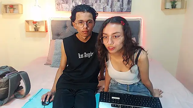 Snapshot of Lubli_thodez chatting on April 25, 2026, 1:36 pm Lubli thodez online show from April 25, 2026, 1:36 pm
