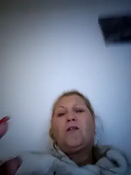 Divineblond online show from January 18, 2026, 9:51 pm