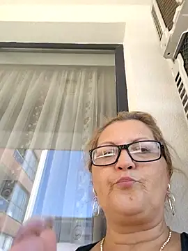 Divineblond online show from October 10, 2025, 9:54 am