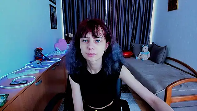 MiniLysii online show from June 12, 2026, 5:49 am