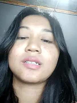Snapshot of Rayya_ayy chatting on May 2, 2026, 2:00 pm Rayya ayy online show from May 2, 2026, 2:00 pm