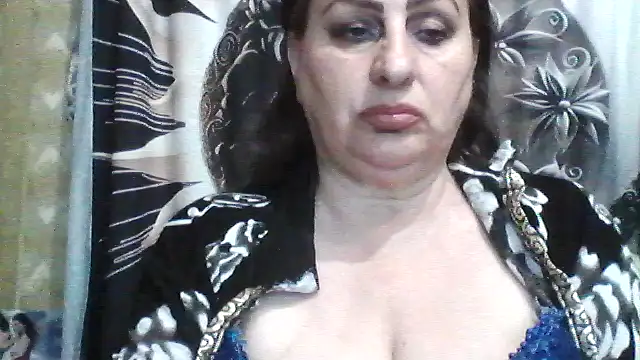 LoaqLovew online show from May 17, 2026, 6:46 am