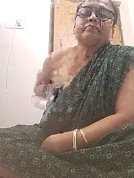 roshnidas1 online show from May 29, 2026, 2:45 pm