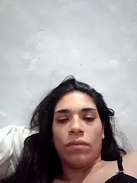 KiaraDoll online show from May 1, 2026, 3:22 am