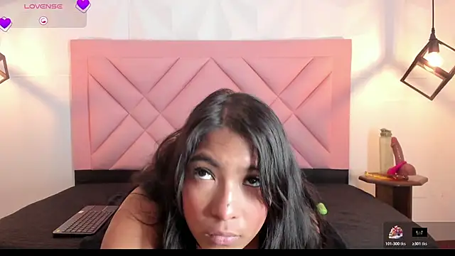 Snapshot of isa_cute_1 chatting on June 13, 2026, 7:34 pm isa cute 1 online show from June 13, 2026, 7:34 pm