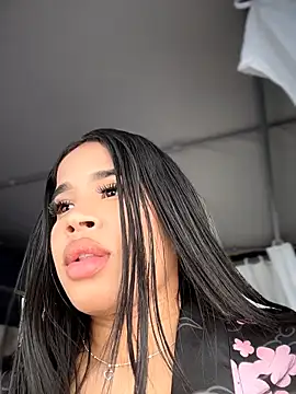 EmmaExoticaXXX online show from June 18, 2026, 9:31 pm