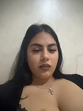 LilyLovell online show from May 19, 2026, 4:47 pm