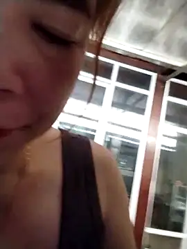Snapshot of Squirt107 chatting on May 14, 2026, 4:31 am Squirt107 online show from May 14, 2026, 4:31 am