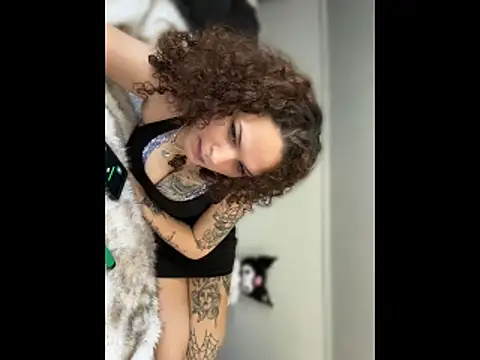 snowbunnyxs online show from April 27, 2026, 2:59 pm