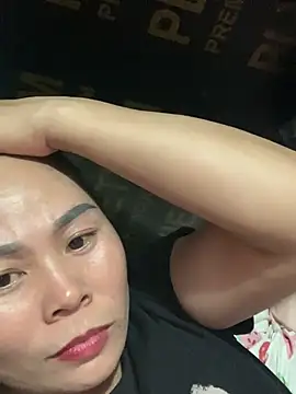 Snapshot of Helen-baby chatting on April 24, 2026, 5:26 pm Helen-baby online show from April 24, 2026, 5:26 pm