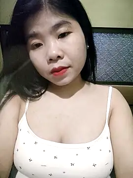 Snapshot of Ayti01 chatting on May 9, 2026, 11:57 am Ayti01 online show from May 9, 2026, 11:57 am