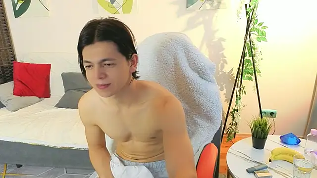 ItachiKage online show from April 24, 2026, 6:48 am