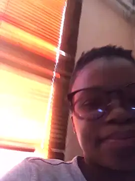 Hotboobs27 online show from May 14, 2026, 8:00 am