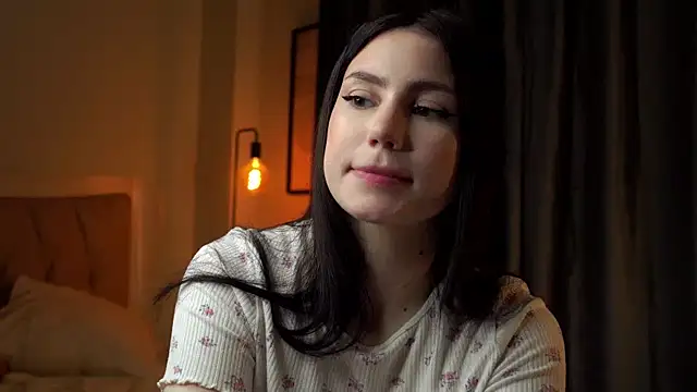 Snapshot of KasiReitan chatting on May 18, 2026, 11:37 am KasiReitan online show from May 18, 2026, 11:37 am