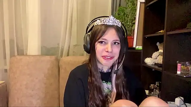 Snapshot of TuZezima chatting on May 11, 2026, 7:33 pm TuZezima online show from May 11, 2026, 7:33 pm