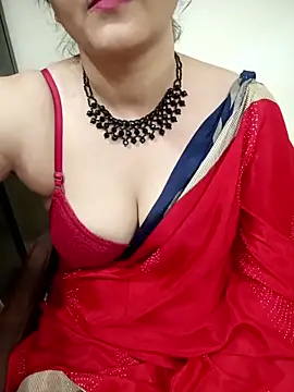 Snapshot of Aayaat__ chatting on May 26, 2026, 5:55 pm Aayaat online show from May 26, 2026, 5:55 pm