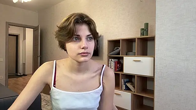 Snapshot of LinaFlamie chatting on June 8, 2026, 10:16 am LinaFlamie online show from June 8, 2026, 10:16 am