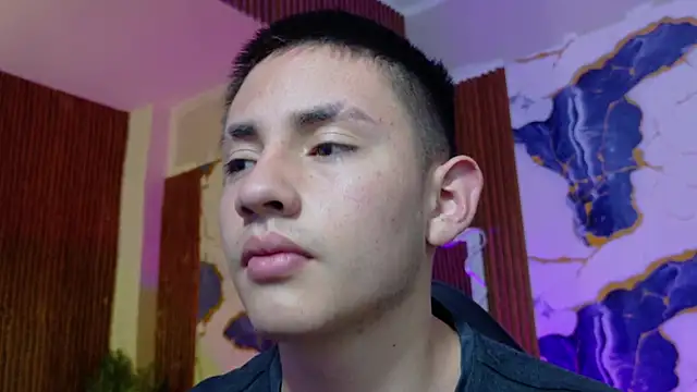 Snapshot of Andres_Tay chatting on May 18, 2026, 2:55 am Andres Tay online show from May 18, 2026, 2:55 am
