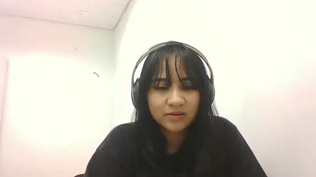 MarileeMisiaszek online show from April 27, 2026, 10:46 am