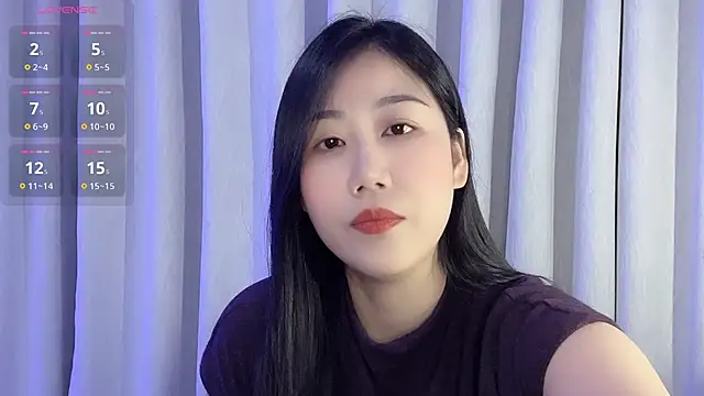 Snapshot of F-Yuwei chatting on May 6, 2026, 10:30 am F-Yuwei online show from May 6, 2026, 10:30 am