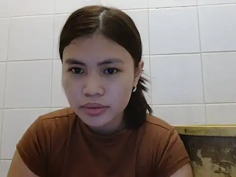 3mariaspinay69 online show from April 28, 2026, 4:06 am