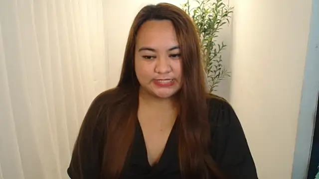 Snapshot of Czarinna chatting on May 28, 2026, 6:36 pm Czarinna online show from May 28, 2026, 6:36 pm