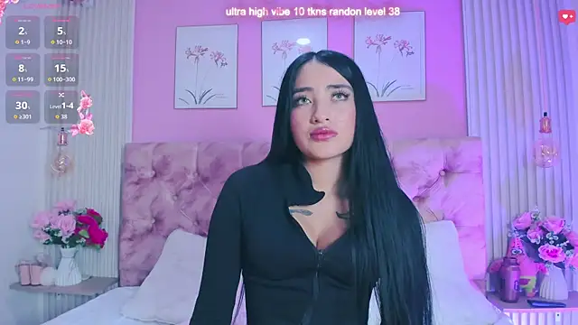 Snapshot of Ariana_west_ chatting on June 1, 2026, 2:50 pm Ariana west online show from June 1, 2026, 2:50 pm