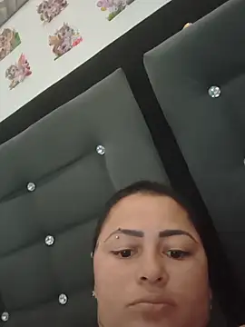 Snapshot of romina23 chatting on May 24, 2026, 8:53 pm romina23 online show from May 24, 2026, 8:53 pm