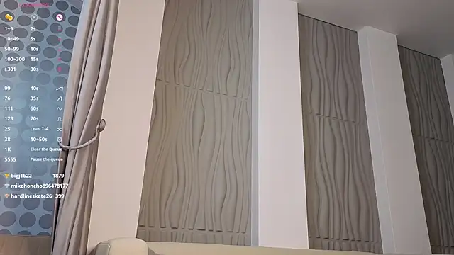 Snapshot of BeverlyShieh chatting on July 23, 2026, 1:58 am BeverlyShieh online show from July 23, 2026, 1:58 am