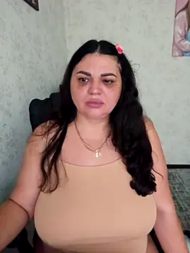 -CUTE-EVVIL- online show from May 12, 2026, 4:42 am