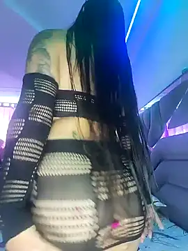 valeryrouse27 online show from April 30, 2026, 2:24 pm