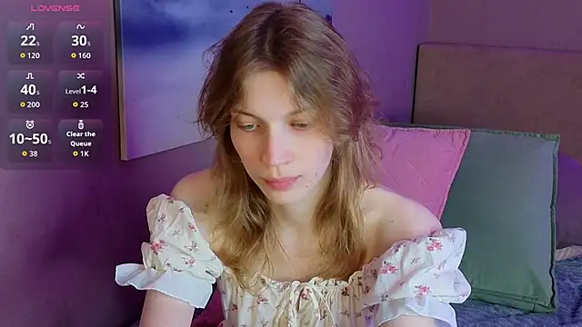 Snapshot of Emily_Cartex chatting on June 18, 2026, 5:50 am Emily Cartex online show from June 18, 2026, 5:50 am