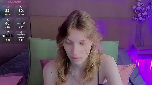 Snapshot of Emily_Cartex chatting on July 18, 2026, 5:27 am Emily Cartex online show from July 18, 2026, 5:27 am