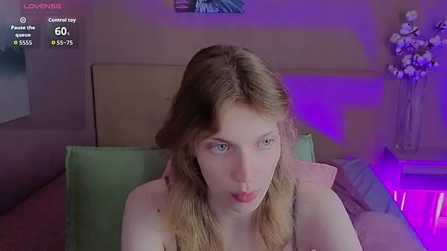 Snapshot of Emily_Cartex chatting on July 26, 2026, 6:20 am Emily Cartex online show from July 26, 2026, 6:20 am