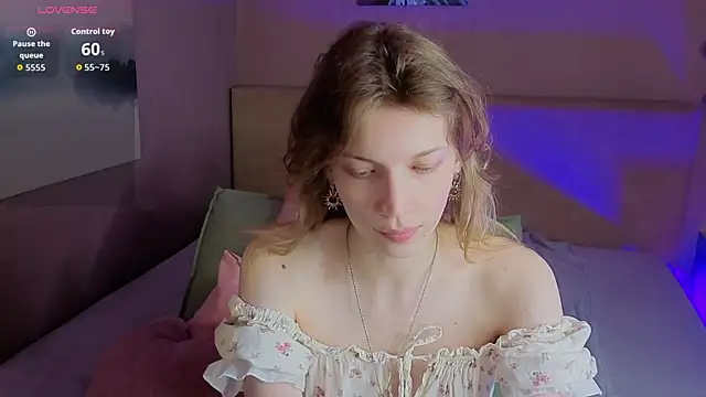 Snapshot of Emily_Cartex chatting on July 9, 2026, 6:14 am Emily Cartex online show from July 9, 2026, 6:14 am