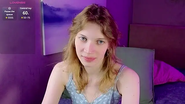 Snapshot of Emily_Cartex chatting on June 15, 2026, 5:51 am Emily Cartex online show from June 15, 2026, 5:51 am
