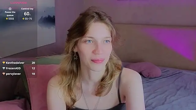 Snapshot of Emily_Cartex chatting on July 14, 2026, 10:21 am Emily Cartex online show from July 14, 2026, 10:21 am